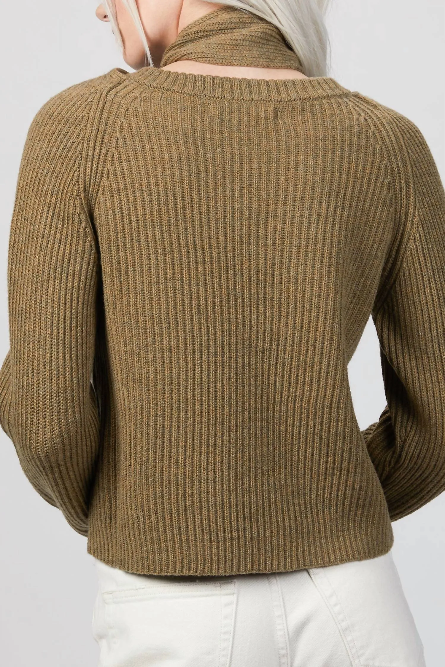 Loop Chunky Sweater In Olive