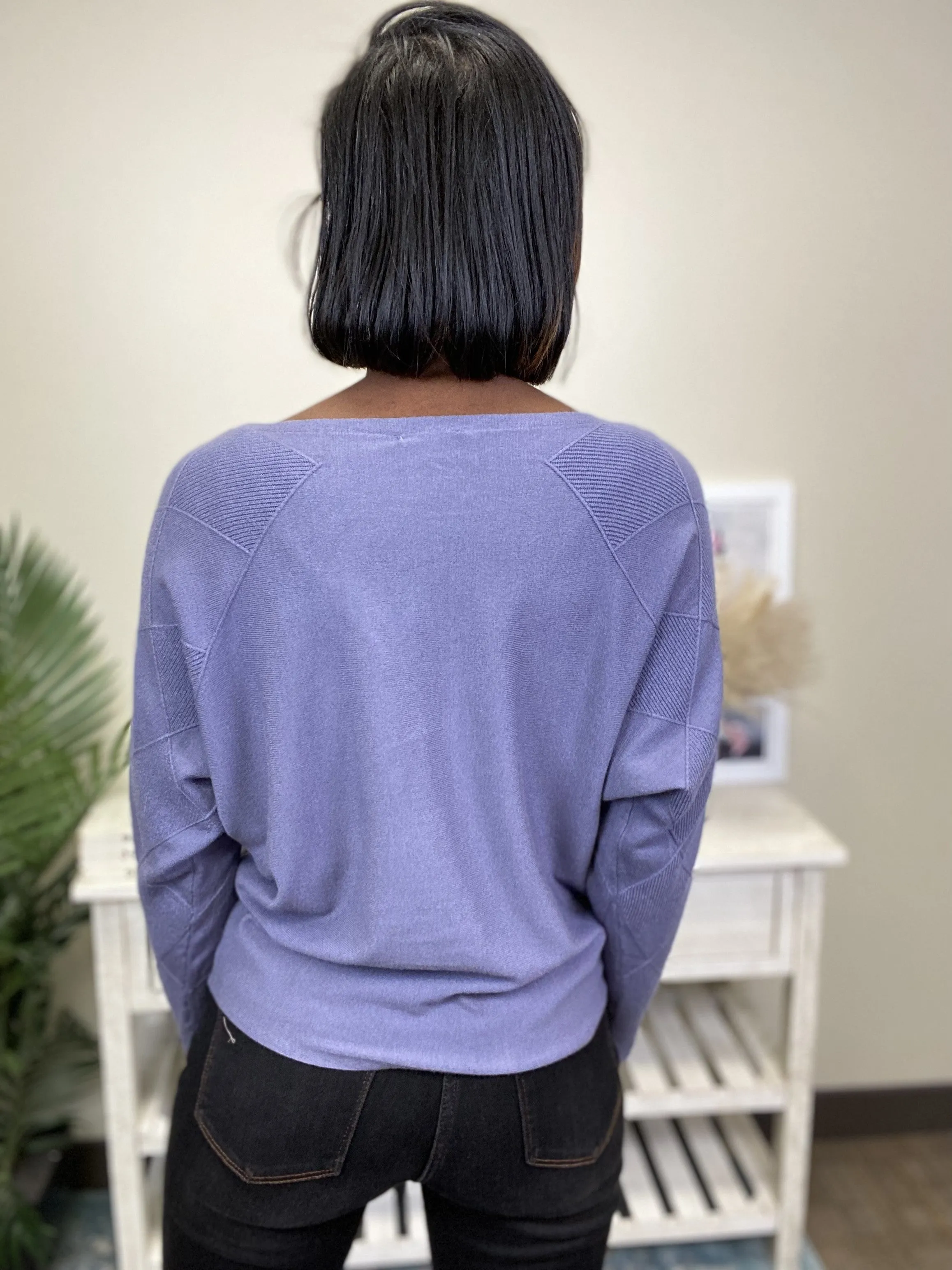 Lucy In The Sky Women's Textured Round Neckline Sweater