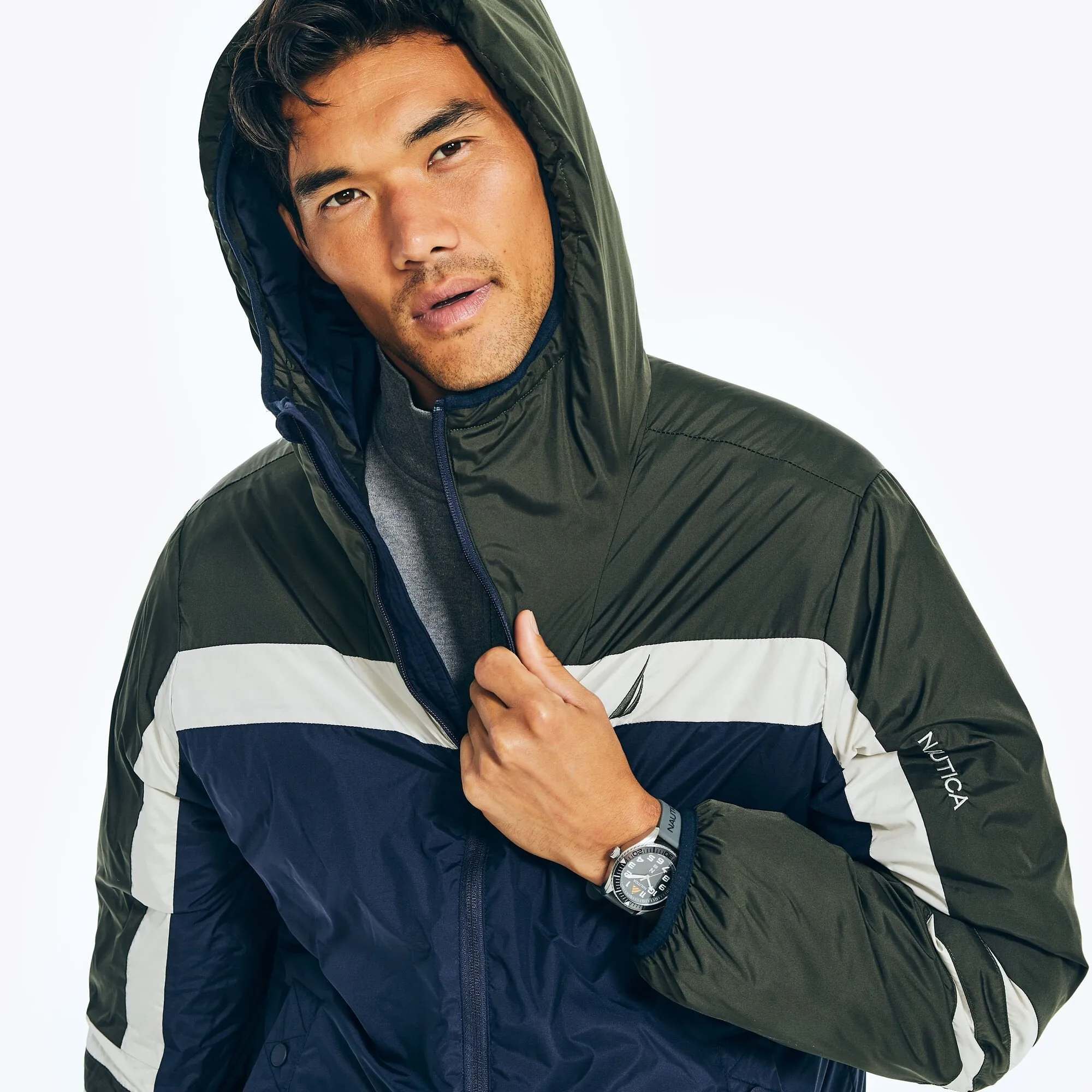 Nautica Mens Sustainably Crafted Lightweight Tempasphere Jacket