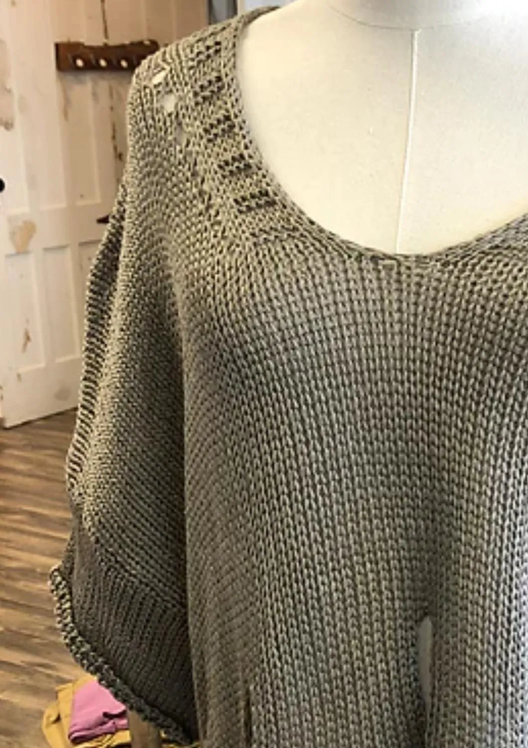 Women's Lia Sweater In Taupe